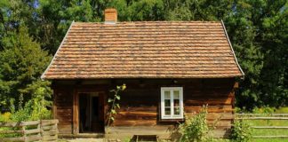 Praktyczne urządzanie wnętrz – mała lecz przestronna łazienka