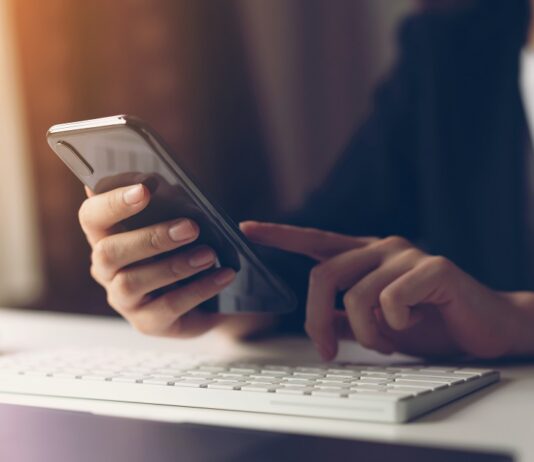 Jaki wybrać smartfon do 2500 zł