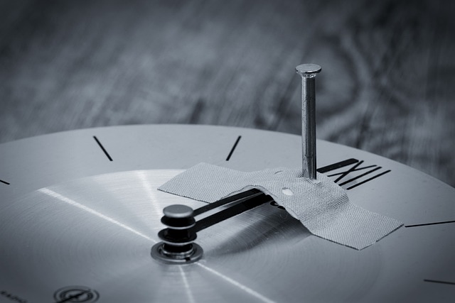 Jak przykleić numer na drzwi? Jak przykleić numer na drzwi?